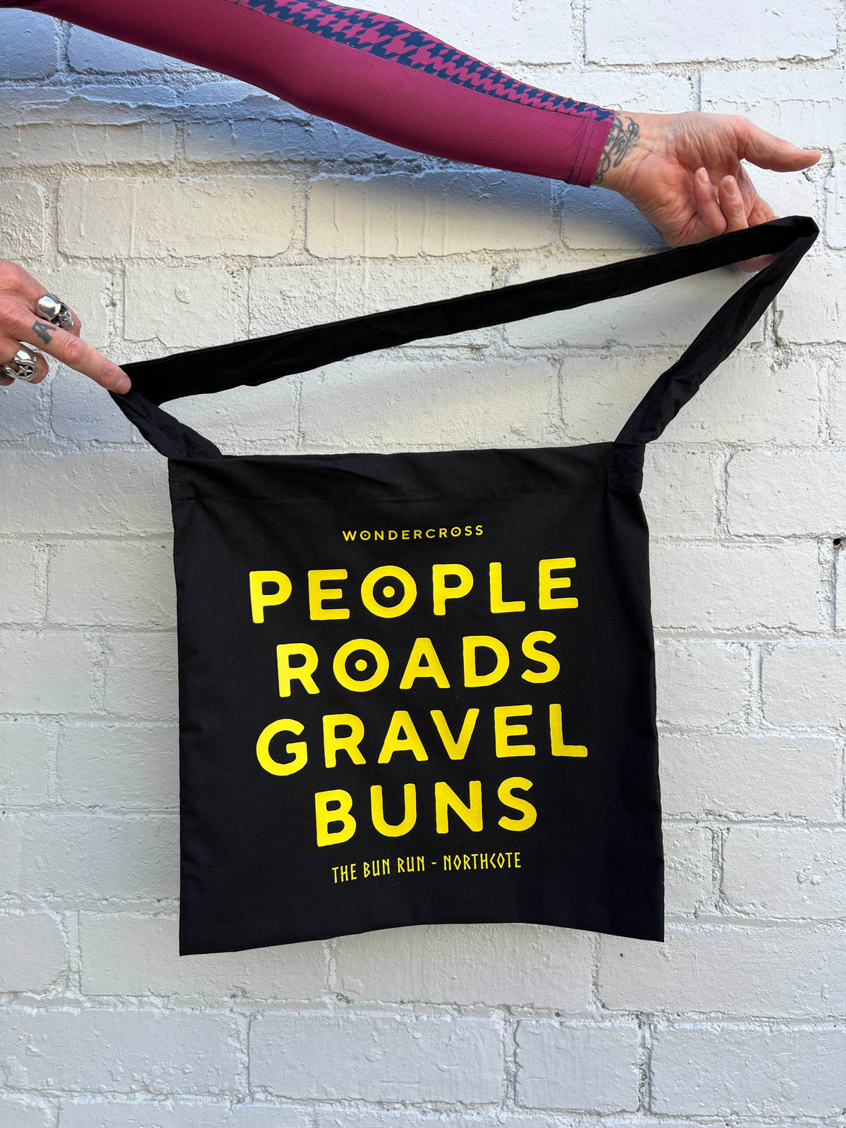 Bun Run Musette – Butter Yellow on Black